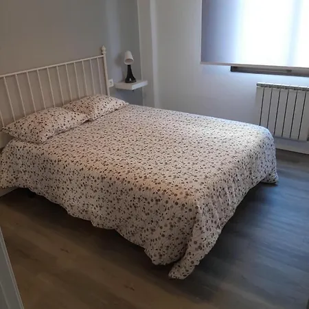 Apartment Versalles1 *
